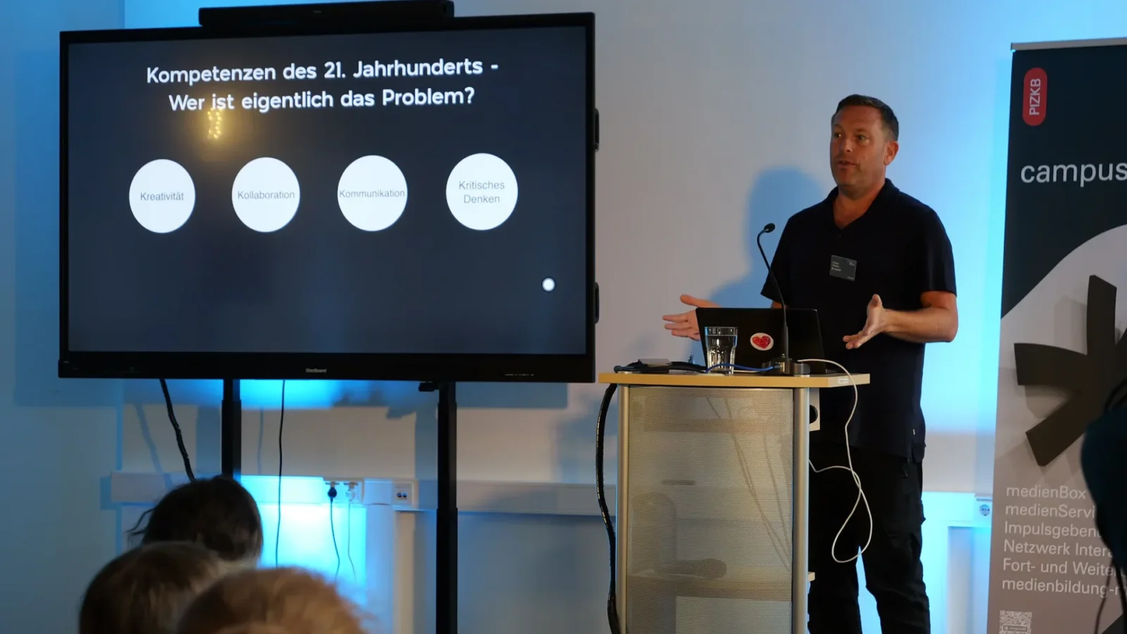 Vortrag zu „Kompetenzen des 21. Jahrhunderts" mit den vier Kreisen Kreativität, Kollaboration, Kommunikation, Kritisches Denken
