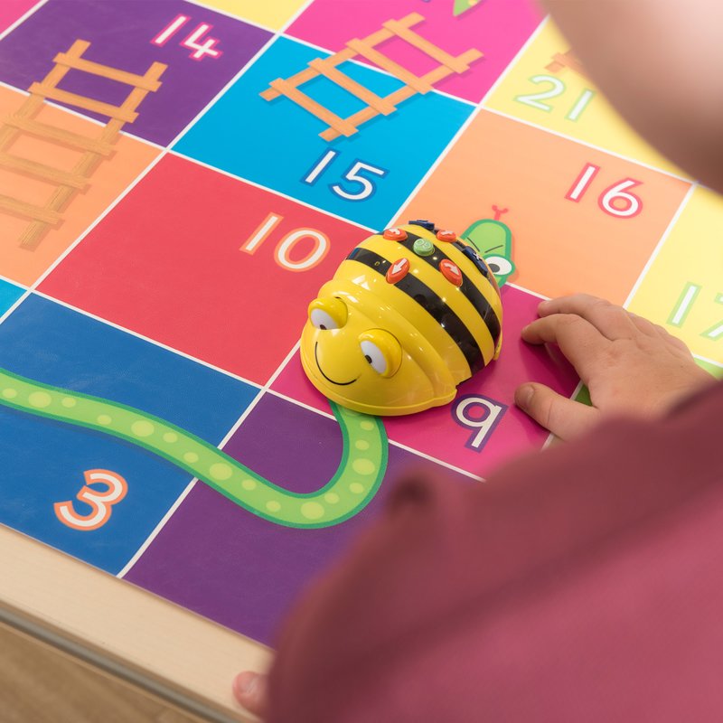 Vorschaubild #moMUC_kita: Coding mit Bee Bots, Cubetto und Co