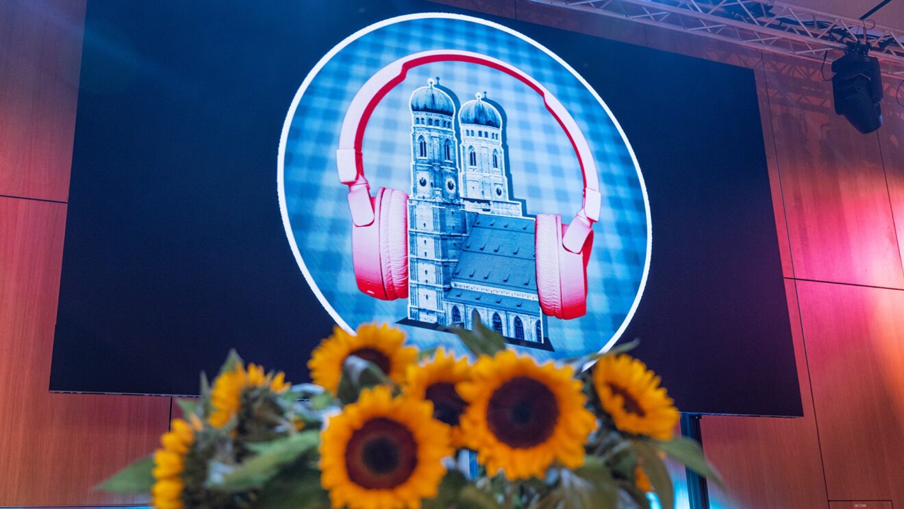 „MünchenHören“: Schüler*innen arbeiten journalistisch